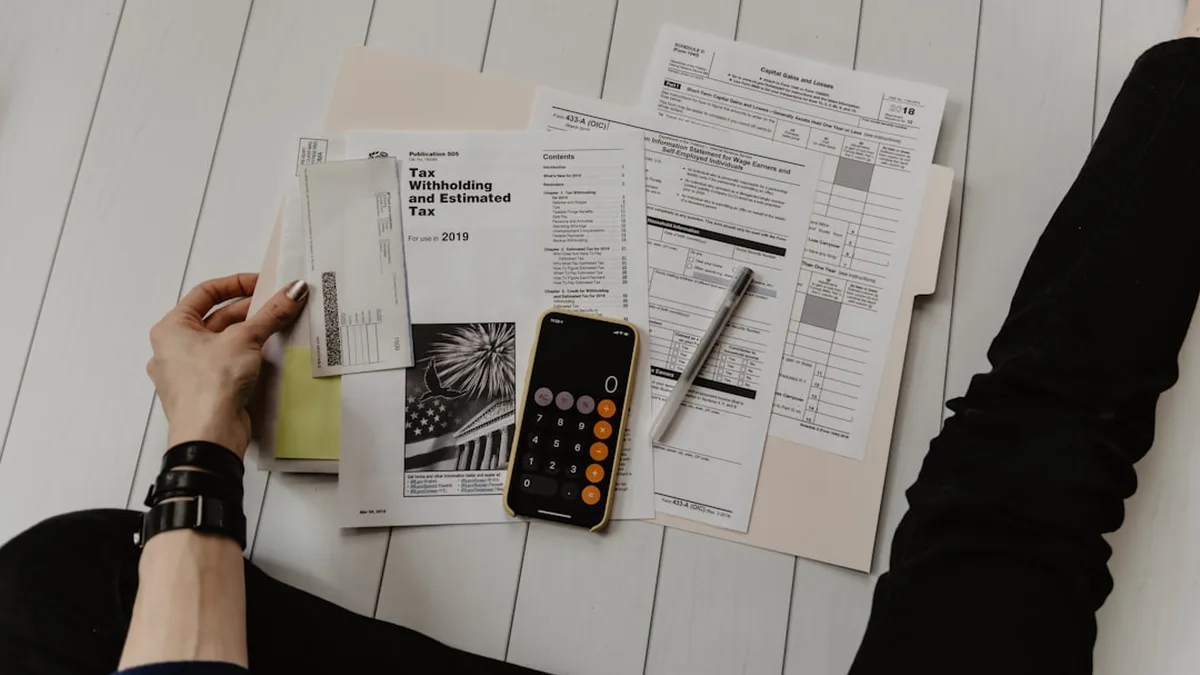 Faire ses comptes une fois par mois, sans culpabiliser